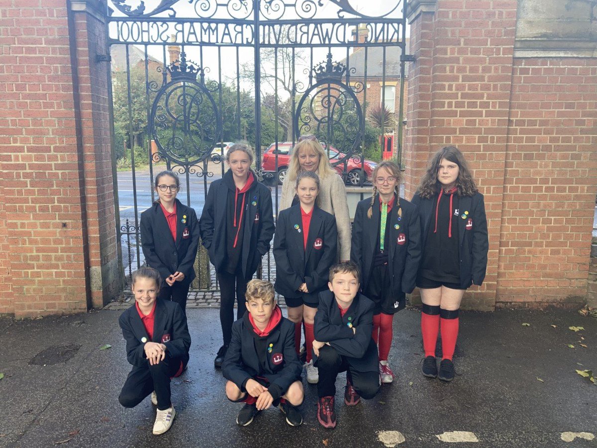 kesacademy's tweet photo. 8 on the gate! 🏅
Well done to these Year 7 students who received house values badges from Mrs Wilson.
Making a great start in our academy. 
#rewardingsuccess
#eightonthegate
#housevalues https://t.co/brIRZggbri