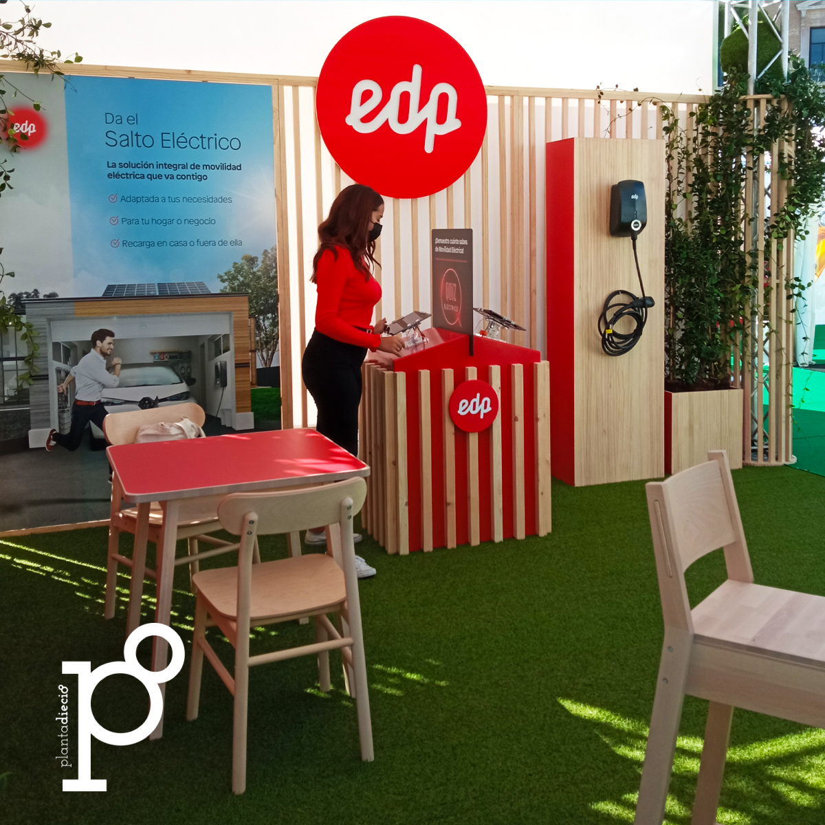 Estuvimos en la Semana de la Movilidad Eléctrica junto a EDP España, en las Ferias VEM y MOGY de Madrid, donde creamos y diseñamos una app, “El QUIZ Eléctrico”, para retar a los participantes a demostrar su conocimiento sobre movilidad sostenible en una activación con ipads. #P18