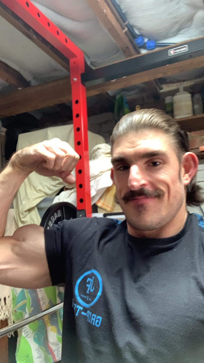 timthebeastpl's tweet photo. Let's get these lockdown gains my friends!!!!
💪🏻💪🏻💪🏻💪🏻😤😤😤😤
#powerlifting #powerlifter #powerbuilding #powerbuilder #bodybuilding #bodybuilder #squat #bench #deadlift #griptec #SBD #SBDApparel #SBDPowerlifting #gym #homegym #loadedlifting
@SBDApparel
@jzpr
@TestyFPS https://t.co/jJCHmx3v3I