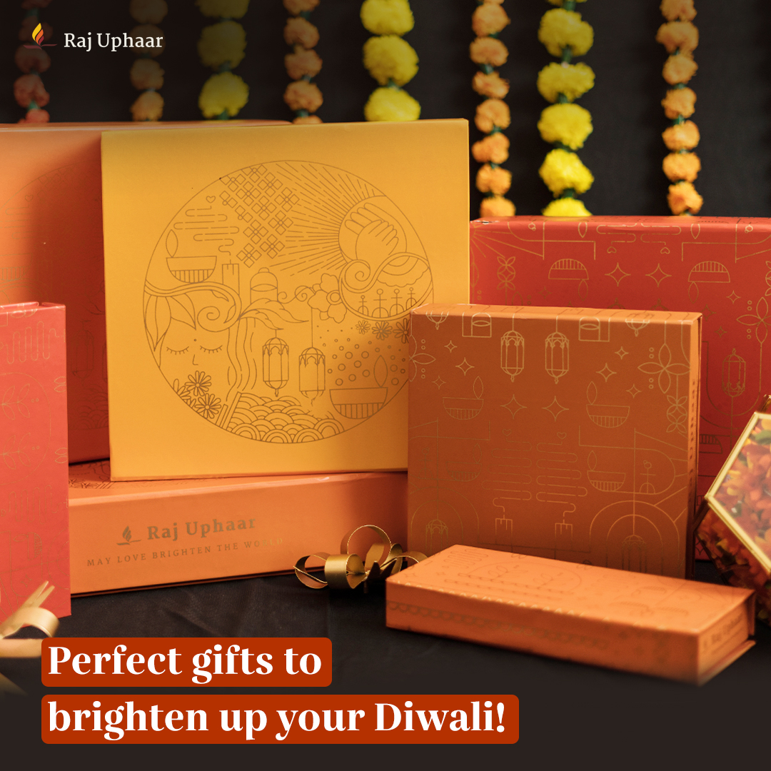 RajUphaar's tweet photo. The wait is finally over!
Check out Raj Uphaar's Diwali collection, covering a wide variety of confectioneries, savouries and fragrances!
Shop now: https://t.co/CspisyNsQE
#RajUphaarDiwali #BuyGoodDoGood
#diwalihampers #hamperbox #hampers #hamperreveal #diwalidecorations https://t.co/D7OlsGBh9s