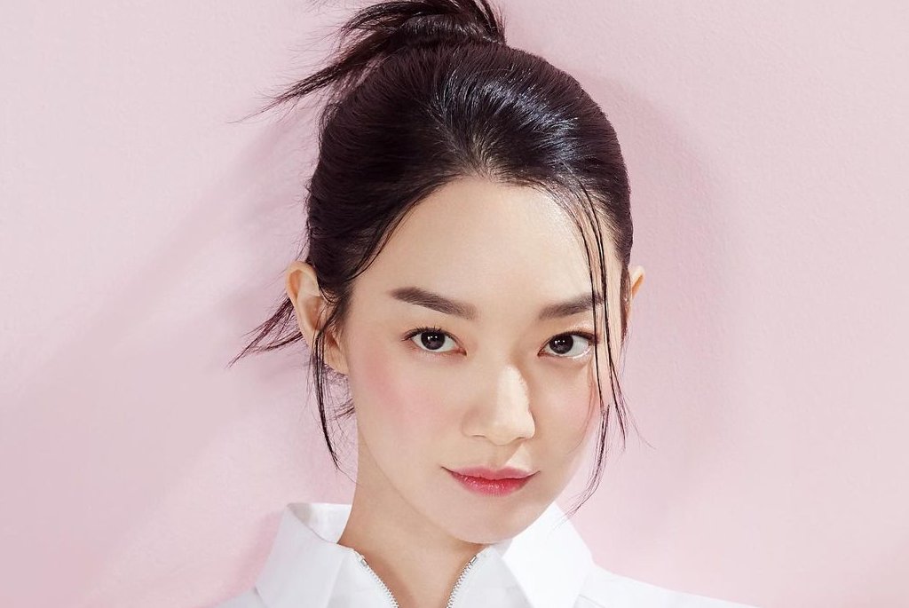 Shin Min Ah Net Worth 2021: How Wealthy is Kim Woo Bin’s Girlfriend and &ap...