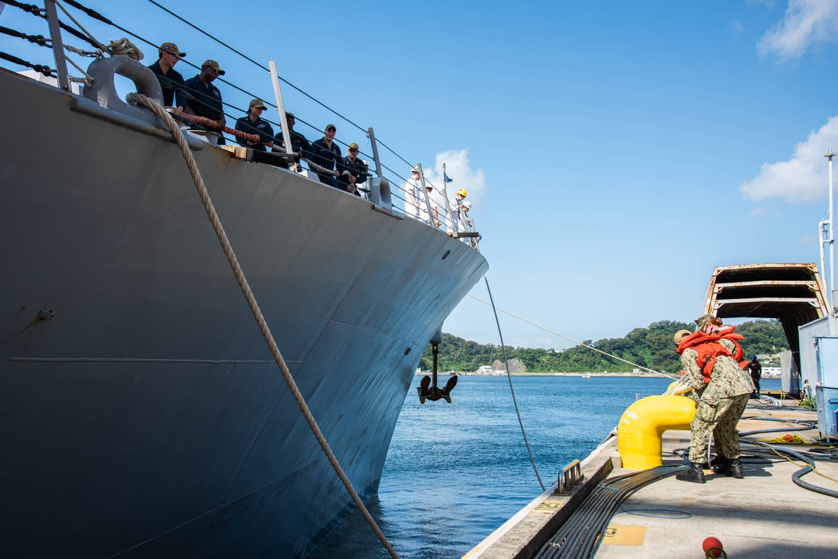 US7thFleet's tweet photo. Join us in welcoming the @USNavy's #USSRalphJohnson to #US7thFleet and Yokosuka, Japan!
#CTF71 #DESRON15 #FreeandOpenIndoPacific #aforcetobereckonedwith
Click the link to read more.
https://t.co/1bDsZAp0z8 https://t.co/LoaK4zAE4Q