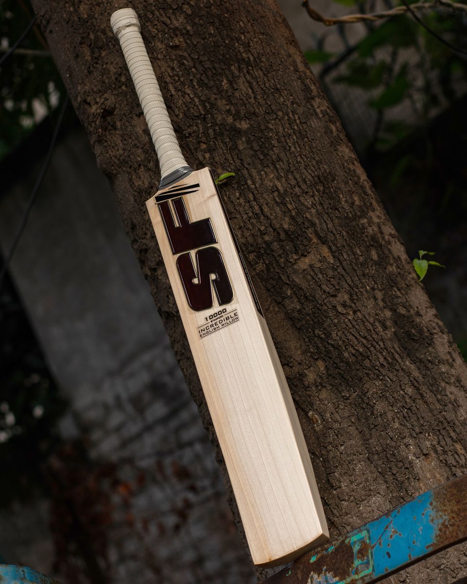 oneocricket's tweet photo. SF Bats are really changing the way of how bats are made, even the budget friendly bats have amazing ping and balance with such nice grains. We do have many with us, whatsapp us at +917888492060 to order.
#cricketbats #cricketbat #cricketstore #cricketshop #cricketusa #usacricket https://t.co/RDX5tiUPlH