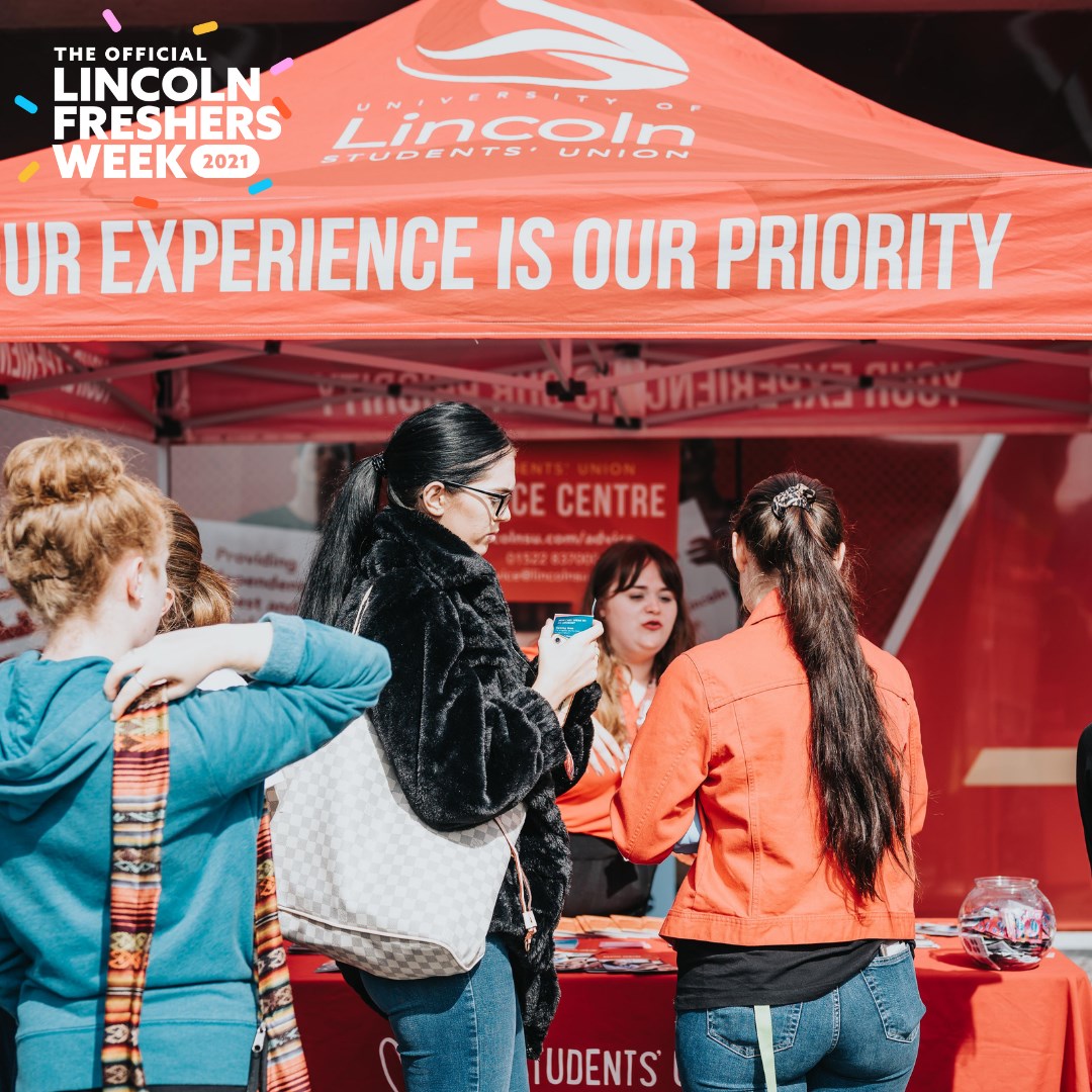 THE FRESHERS FAYRE IS TODAY! 🙋 

Come along to chat to local and national businesses and grab yourself some amazing freebies and discounts!

Don’t miss out and start your University experience with a bang!

⏰ 10am - 4pm
🗓️ Monday 4th October 
📍 The Engine Shed / Outside the SU