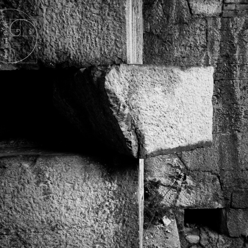 LPCNC's tweet photo. "IL COLORE DRAMMATIZZA ... IL BIANCO E NERO E' PIU' CARICO DI SENSI." - cit. Baudrillard
#landscapes #blackandwhite #fortemollinary #history #italy #goingaround #canong9xmarkii #war #walking #hiking #martvisualdesign #photographer #martvisualdesign https://t.co/PqxaHwNxX3