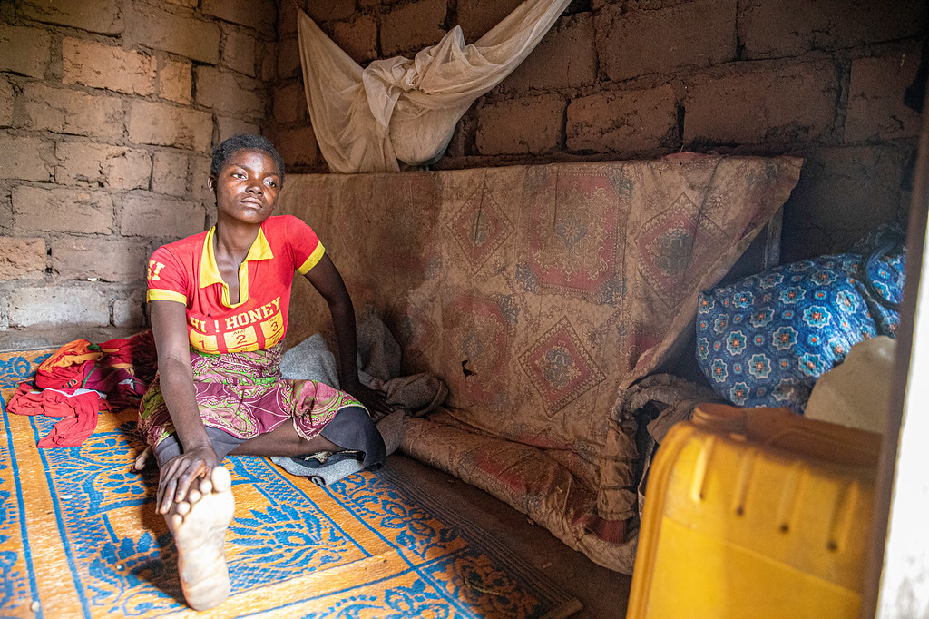 UNOCHA_DRC's tweet photo. Les attaques et affrontements armés constituent la principale cause des déplacements en #RDC. 88% de personnes déplacées vivent en familles d’accueil. 
👉https://t.co/DivihzHaPl https://t.co/dqXJBRIN5l