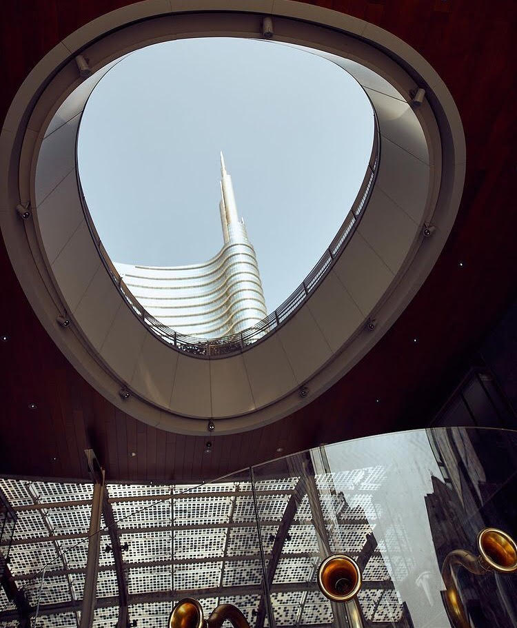 Tra architettura, ambiente, ecologia, urbanistica a misura di bambino👫 , un percorso per imparare a sentirsi parte del grande organismo della città, comprenderlo, rispettarlo e conviverci al meglio.
---
bit.ly/3maxICX
📷: <a href="/gigina/">Gina Angouras</a>.yulia