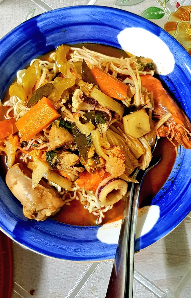 putrishafinaz's tweet photo. Maggie Tomyam https://t.co/YAA0LWKkDt