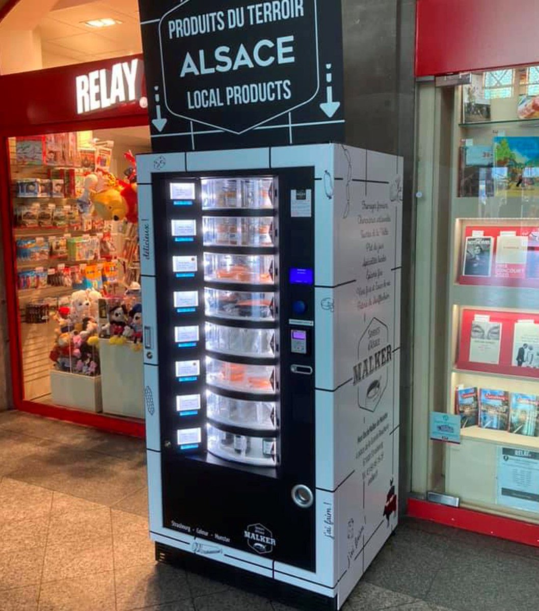 creapills's tweet photo. La gare de Strasbourg inaugure son premier distributeur de choucroute
Plus d’infos : https://t.co/YNbCX3RANh https://t.co/Y2S6DoER9G