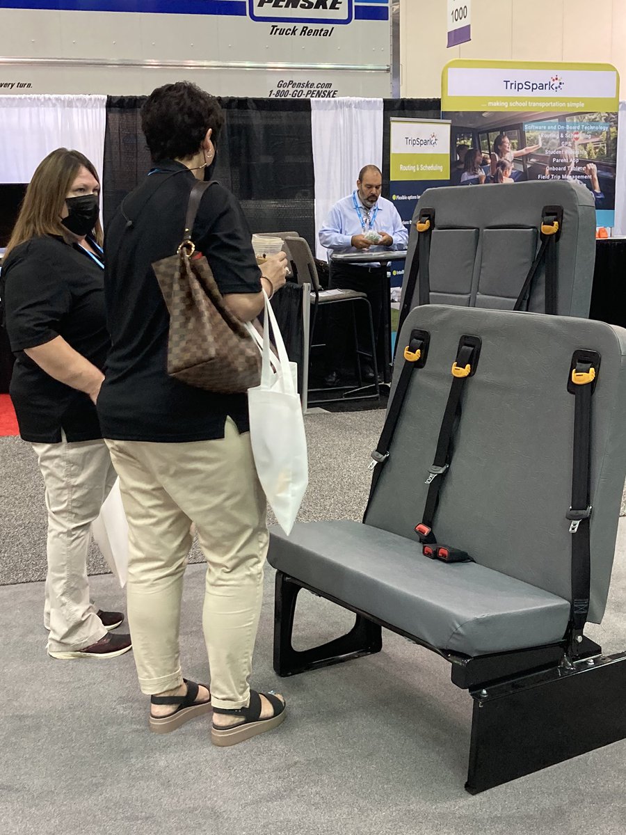 BKMeditor's tweet photo. We’ve got your back!  Safeguard lap- shoulder belts for #ICBus and #ThomasBuiltBus. Come see us at #STNIndy at the Indiana Conv Center.  @STNMagazine https://t.co/zKjcK4m3Iy