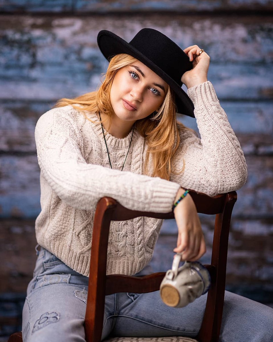 DennyMfg's tweet photo. Backdrop: CP-7489 Blue Grunge Wood
.
Photo by jhowdyphoto on Instagram.
.
Tag us on Instagram @Dennybackdrops to be featured!.
.
#photographybackdrop #photography #photos #📷 https://t.co/lAw6S98E6Z