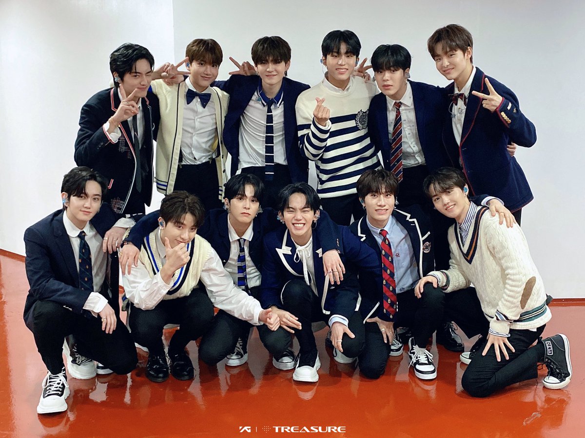 _weversetrsr's tweet photo. 🤍 @treasuremembers https://t.co/Sj0RcFgDOR