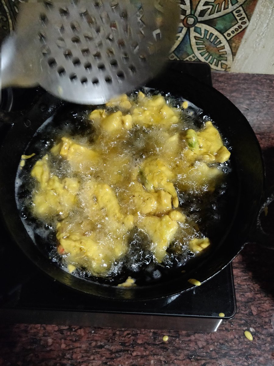 desi_rr's tweet image. बारिश और चाय-पकोड़े......

#Rains #Pakode #Ghar #Enjoy
