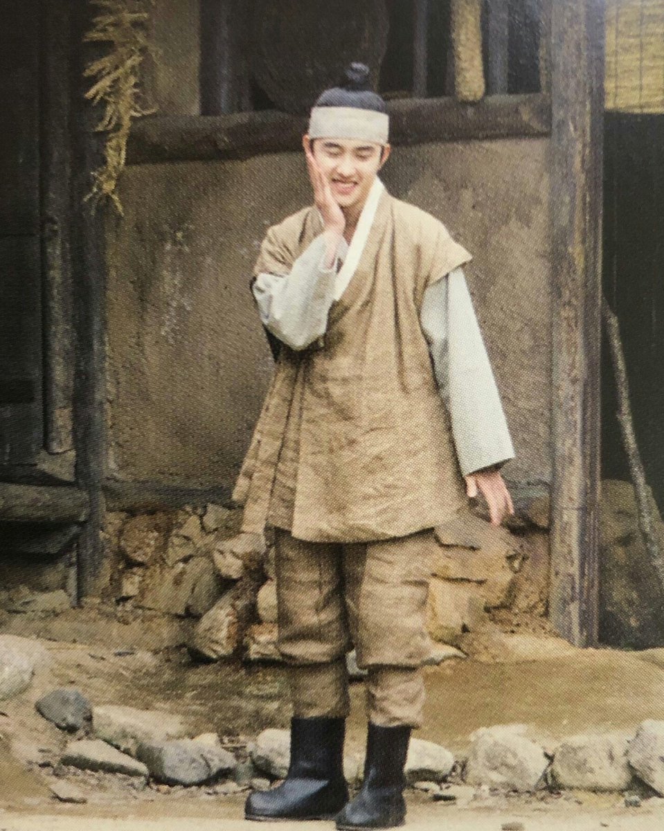 kokokbop's tweet photo. These #Kyungsoo photos 🤲🏻🥺 https://t.co/mCqdqJtjvC