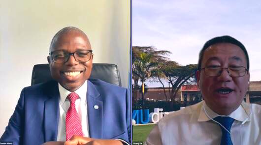 HuangXia16's tweet photo. Excellente prise de contact avec le nouveau Coordonnateur résident des Nations Unies au #Burundi, @DamienMama. Je me réjouis d’une collaboration fructueuse entre nos Bureaux au service des populations du Burundi en matière de paix, sécurité &amp; développement durable. 🇧🇮🇺🇳 https://t.co/OFf6f5N7bu