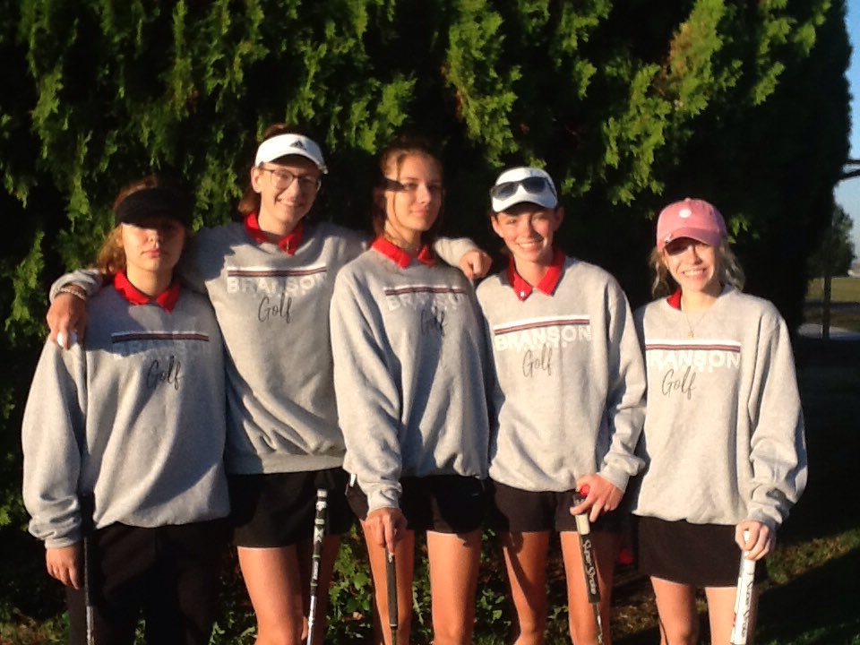 BjhsScience's tweet photo. Getting ready for COC golf tournament in Joplin https://t.co/B2V86tLwIw