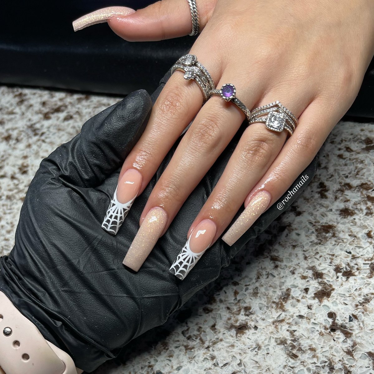🕸✨