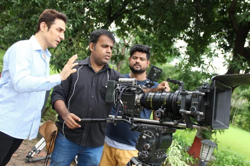 FaactoryF's tweet photo. Hardwork is my mantra!! 
.
.
.
#behindthecamera #faactorymovie #teamwork #workhard https://t.co/iP2R7cQgE1