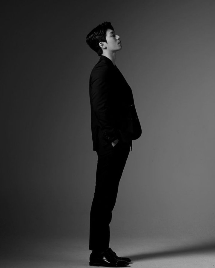 Giriwendha's tweet image. ️️
️️
️️
Dru Wendra Wedhatama, 25 tahun. Berprofesi sebagai seorang Engineer Manager. 

Kalau kamu?

️️
️️