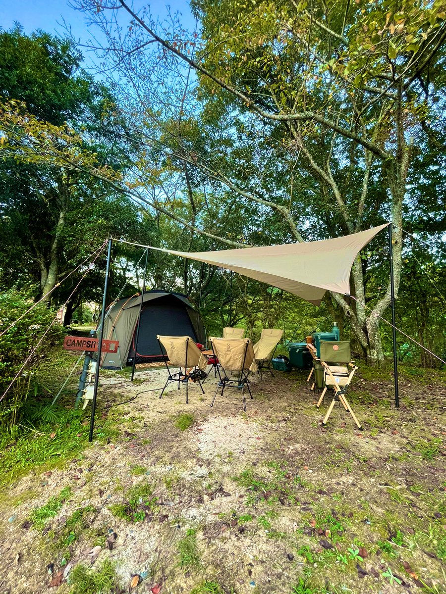 nanamon0317's tweet photo. 2週連続でキャンプ😂🏕✨
しかも、運動会からの〜キャンプ😂笑
バタバタ設営でした🐰🌈
.
#dod
#いつかのタープ
#thenorthface  
#evabase6
#スゴイッス
#スワルスエックスハイ
#ジミニーテーブル
#ゆのうら体験の杜 https://t.co/MdkXiqCSQB