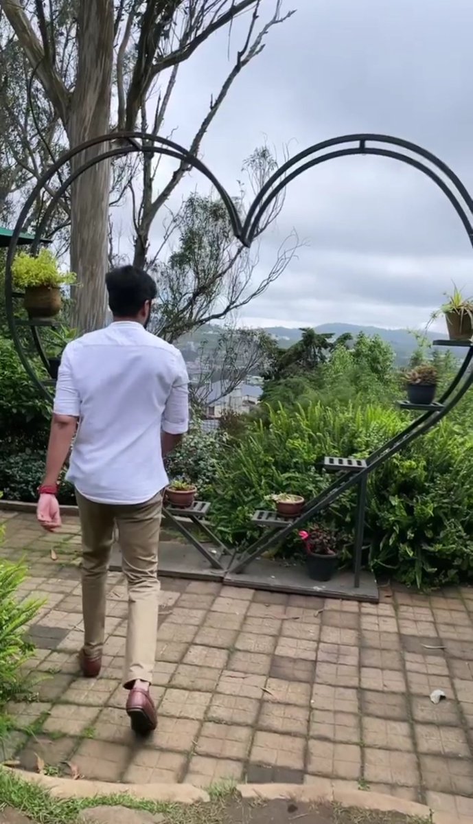 SivwinMagic's tweet photo. Mr.Avaru Stepping into LOVE WORLD to find his real Happiness n Home❤️🧿
#Ashaangi https://t.co/UeGdgtxtuM