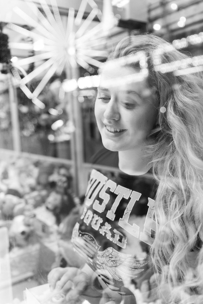 Brykhp's tweet photo. Few shots from Erie County Fair

#eriecountyfair #fair #portrait #photography #art #photooftheday #portraitphotography #model #love #photo #instagood #photographer #fashion #photoshoot #picoftheday #instagram #beautiful #like #style #follow #bhfyp #portraits #beauty #smile #canon https://t.co/rbzmpbN2lO