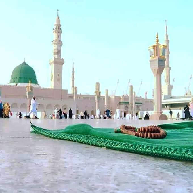 DaRwesh____'s tweet photo. لا يعرف قدر المولد إلا من عرف قدر المولود ﷺ 💚 https://t.co/eQH7KiEJcl