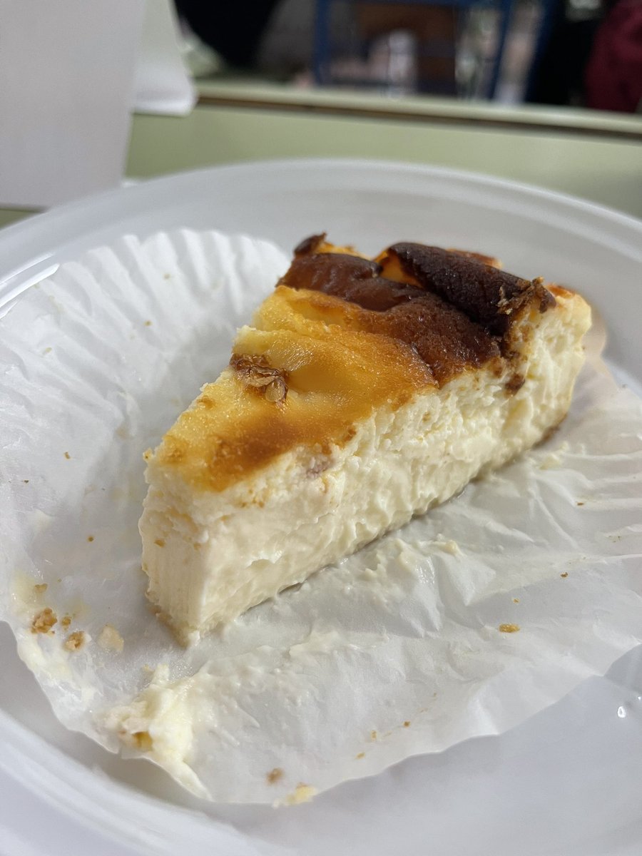 Hoy en <a href="/iescartuja/">IES Cartuja</a> aprendiendo emprendimiento con Pilar. #EmprendeCartuja 🍰