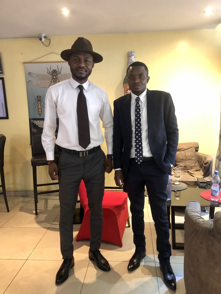 AdesemaP's tweet photo. Jusque là les peuples pensent que l'#eveil_patriotiques appartient à Mr #pascal_Mukuna,Moi j'ai vu dernièrement Mr @AlainMake20 pr connaître la vérité,hier j'étais contesté lors d'un débat sur ce sujet,svp @AlainMake20 pourriez-vs passé sur @Bosolonapolitik pr expliquer le Monde? https://t.co/otoCaG3MAa