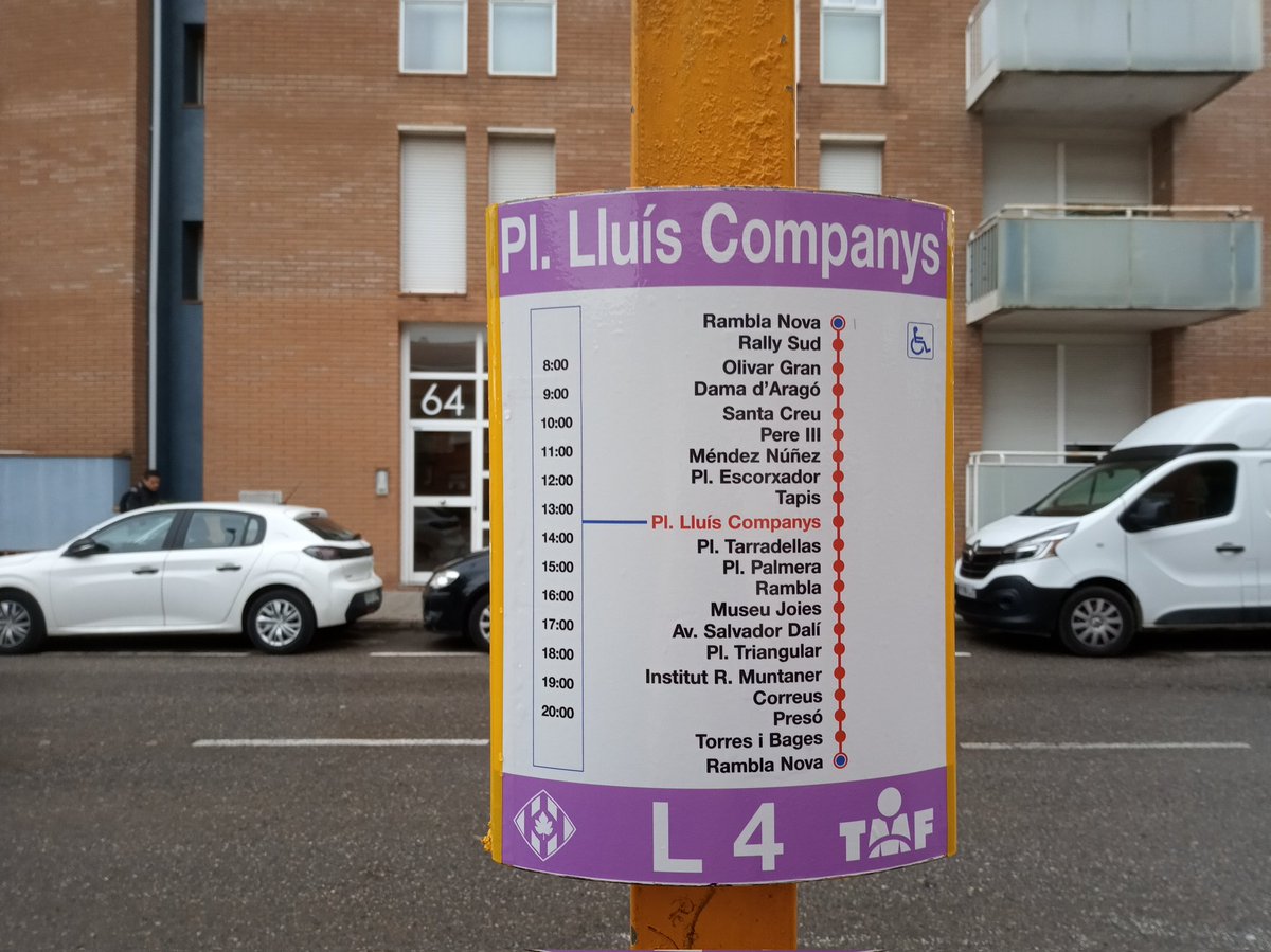 jordiver's tweet photo. Ja han posat els horaris amb la indicació de la nova L4 a les parades
#Figueres #Fisersa #Bus https://t.co/ux0OfBMMtf