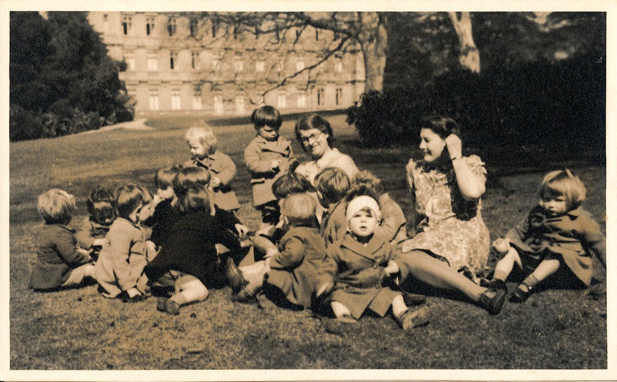 Highclere Castle tweet media