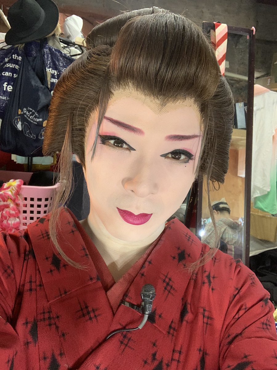 wolken615's tweet photo. 40手前の娘役…どうだ！見ていると辛かろうww https://t.co/BJTLWgoUpO