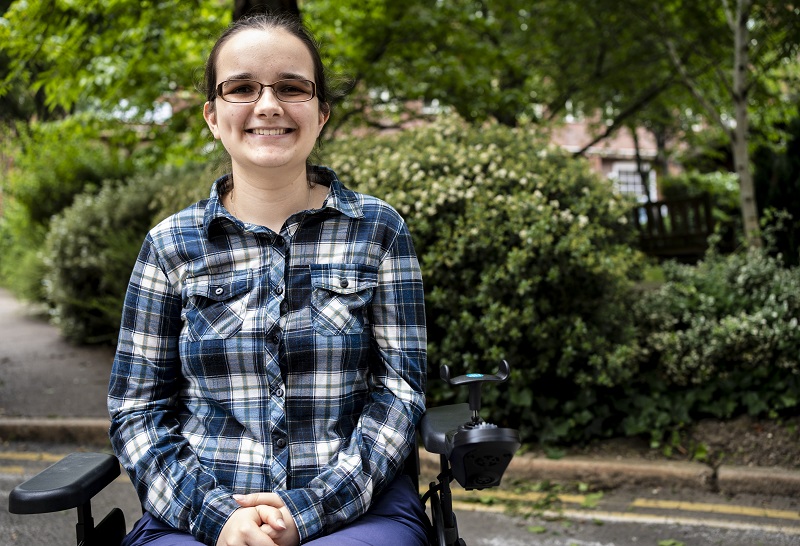SheffUniEng's tweet photo. This is Rachael - she is a @CBESheffield alumna who hasn't let her disability hold her back in pursuing her dream of becoming an engineer and she is now going on to complete a PhD. This is her story. 👌😀

Watch: https://t.co/Kq9vpj0g3i 🧐🥳

#DiversityWeek #diversitymonth2021 https://t.co/y13hsQEukL