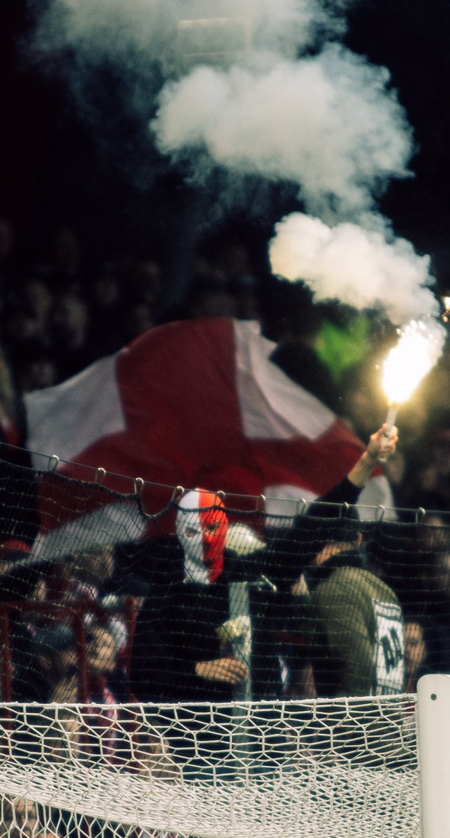 rasmus1885's tweet photo. All Eyez On Vesttribunen 👀🔥 #SuperAaB #AaBSjE https://t.co/MsrDG4XRCs