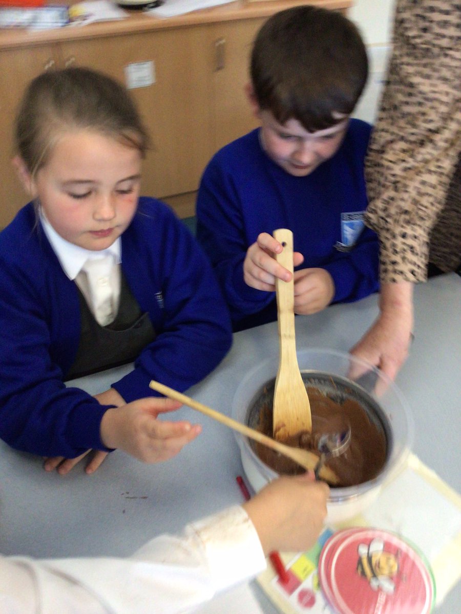 Y3StGabriels's tweet photo. KS2 Cooking Club have been making chocolate crackles this week @RainbowEduMAT @StGabrielsCofE https://t.co/cXxkBsAqe7