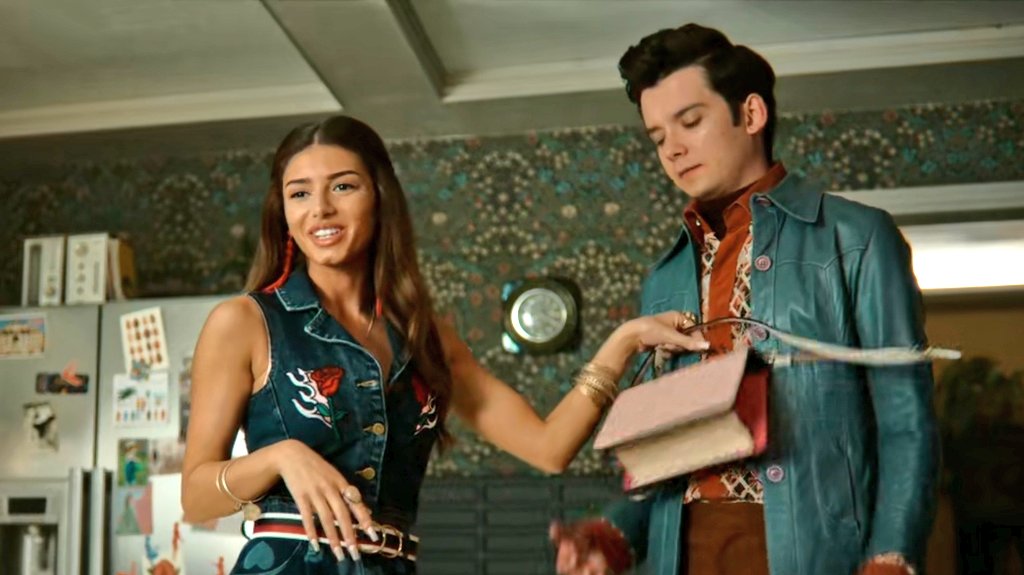Paradis3Rsa's tweet photo. Rooted for Otis and Maeve till season 2 finale but how many of 'em feel that Otis - Ruby is looking perfect? 

#SexEducation https://t.co/oLiEYFqzvu