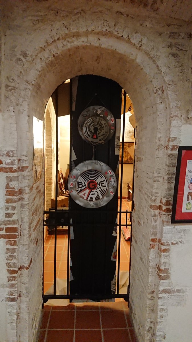 coraline_bihan's tweet photo. Suite BAGN'ART ARCHICORPS : ESCAPE GAME VIRTUEL valise pédagogique unique avec casques de réalité virtuelle RECHERCHE SUBVENSIONS... #EAC #ArtsPlastiques @LuceWesolowski @CardieNice @JR_Arts_06 @CroisonnierH @DAAC_nice @RLaganier
@AcademieNice @igartsplastique https://t.co/sMoroCxo5U