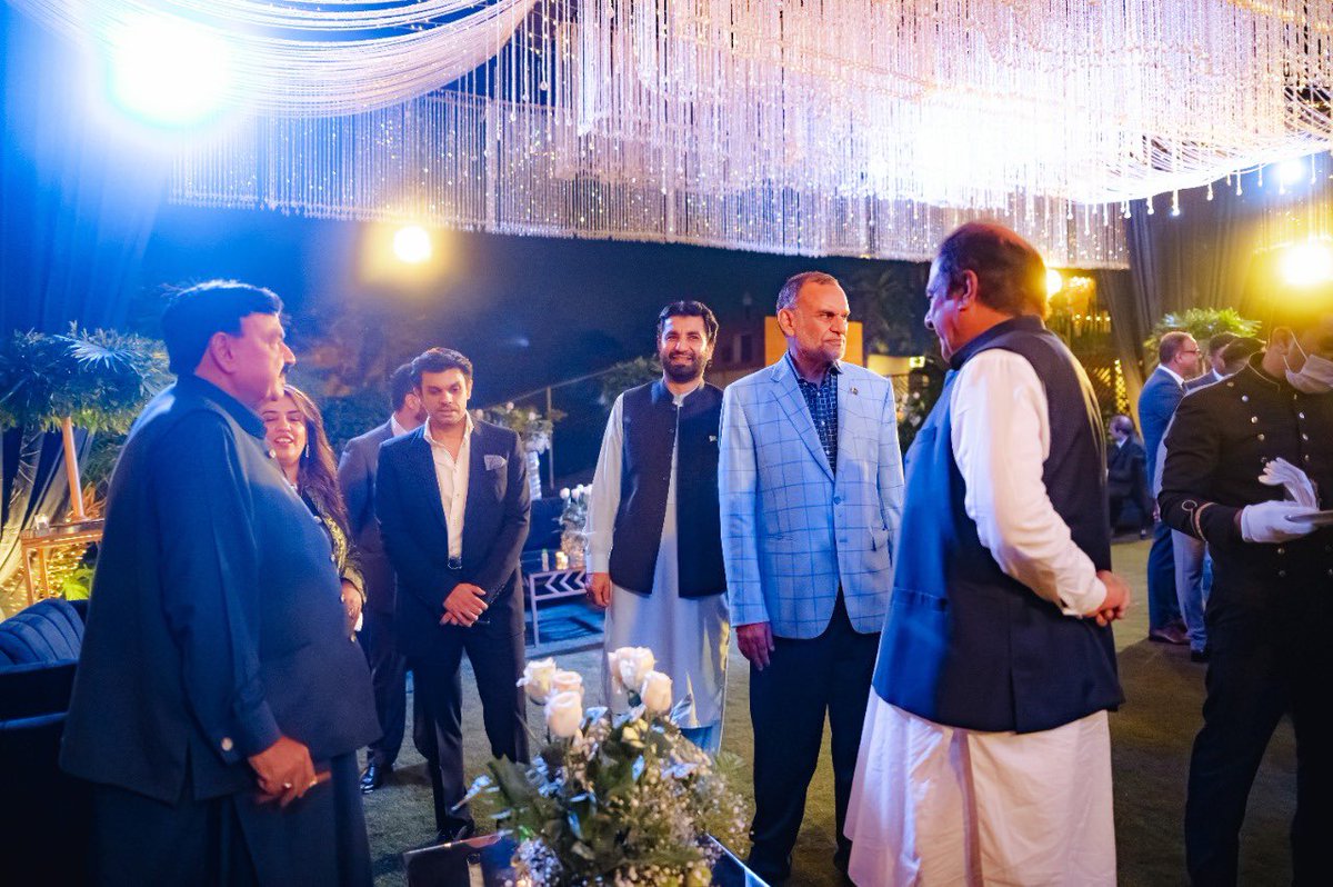 Honour2host <a href="/NazShahBfd/">Naz Shah MP</a> 4 dinner&amp;an interactive session sharing her agenda4visiting Pak&amp;emphasised on the close cooperative link b/w UK&amp;Pak.Grateful 2 <a href="/ShkhRasheed/">Sheikh Rashid Ahmed</a> <a href="/shiblifaraz/">Senator Shibli Faraz</a> <a href="/AzamSenator/">Senator Azam Swati</a> <a href="/KhusroMakhdum/">Makhdum Khusro Bakhtyar</a> <a href="/QasimKhanSuri/">Qasim Khan Suri</a> @FakharImamPTI @YounisFouzi <a href="/YasinForBedford/">Mohammad Yasin MP</a> <a href="/LordWajidKhan/">Lord Wajid Khan</a>