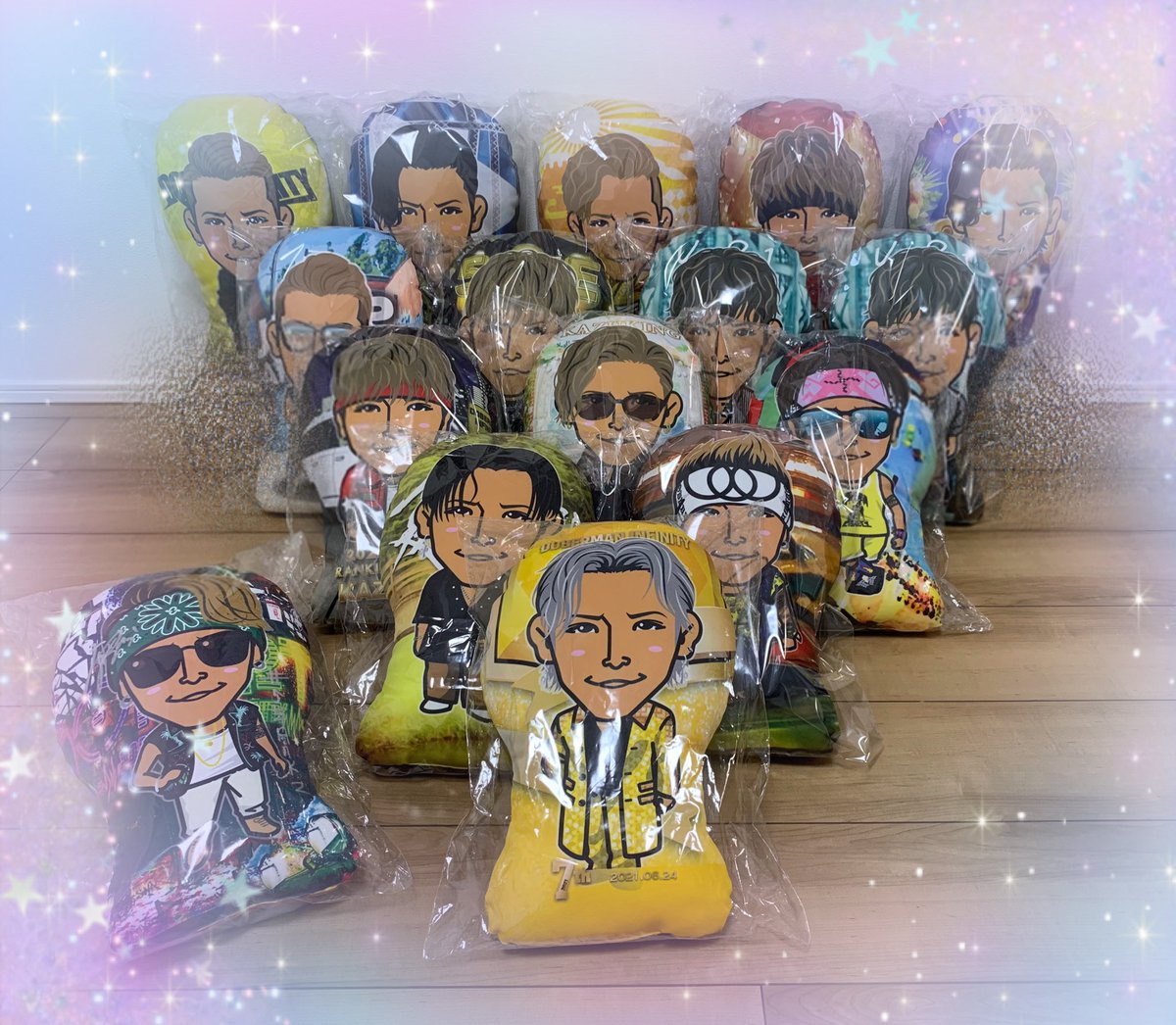 DobeFanInF's tweet photo. 色々と皆様ありがとうございます😊

無事に色々と出来上がってきてます🥺

でも、七夕だけやっぱりありません😭

どなたか、、、お願いします🙇🙏

サインクッションは2個😶‍🌫️

コロナ終わって、家族で普通に出られるようになったら、クッションコラボとかいうのお願いします😂

優先順位付け難い🥺❤️ https://t.co/6Smw4gucPr