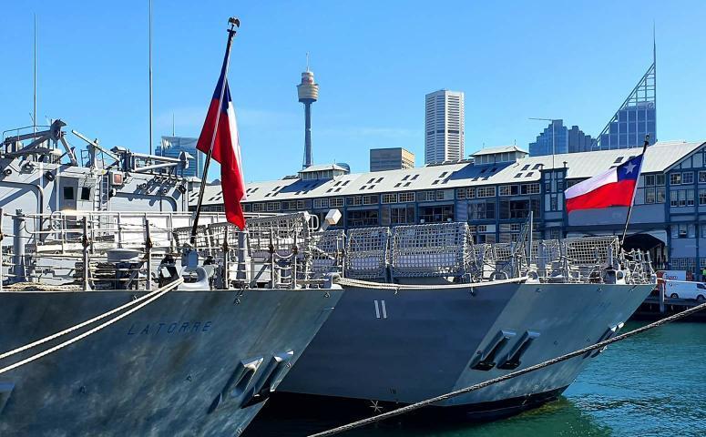 mrlynx_oficial's tweet photo. Chilean Navy inducted into service “Cap. Prat" #FFG11 & "Almirante Latorre" #FFG14 former Adelaide Class frigates at Valparaiso Naval Base #Chile replacing two former Royal Netherlands Navy acquired in 2004 and retired in Nov 2019. https://t.co/drrs78jZIv