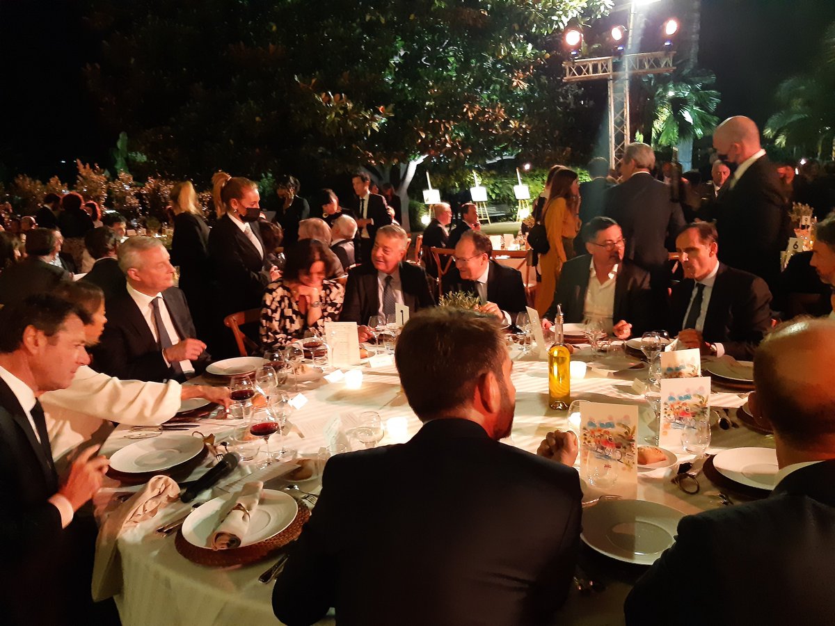FAIVREGeorgeBdT's tweet photo. @transdevFR @Icade_Officiel , @Veolia  @oliviersichel   @BdT_PACA  @DresnayDu  @Bpifrance @caissedesdepots  @BanqueDesTerr #bei #plaineduvar  #transitionforum https://t.co/MpQJRjyxb7