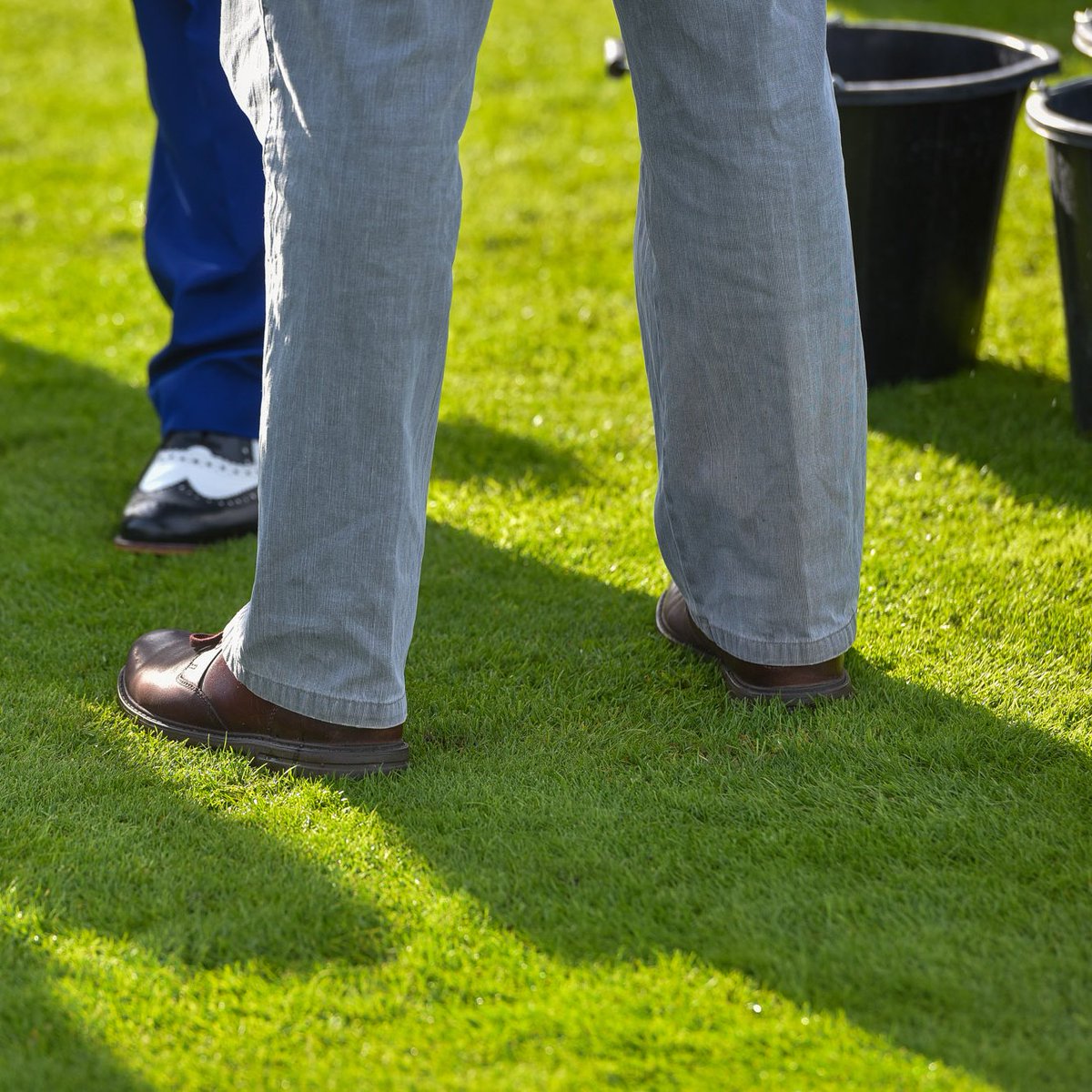 YorkshireRacing's tweet photo. There's no change in the leading flat trainer and jockey in Yorkshire championships, sponsored by @McClarrons  - can you guess who they are from these pictures?! 😂

#Horseracing #FlatRacing #YorkshireChampionships #LeadingTrainer #LeadingJockey #ItsInTheLegs @yorkracecourse https://t.co/W0Ji8gvs9S