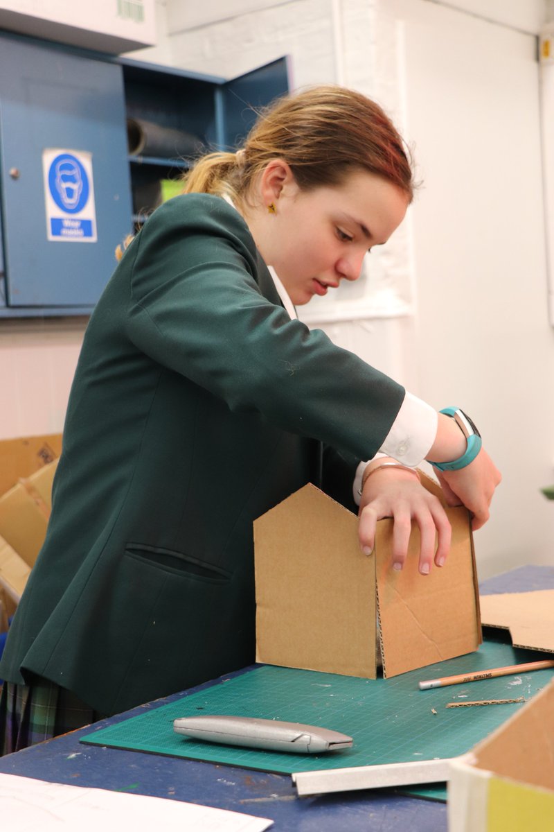 boxhillschool's tweet photo. The @r0undsquare Club have been designing & building bird boxes. Having researched local birds and designed their boxes, they are now constructing boxes. Once built, they will be place around the school site for the local wildlife to enjoy! #BoxHillActivities https://t.co/WXh9uIkcm6