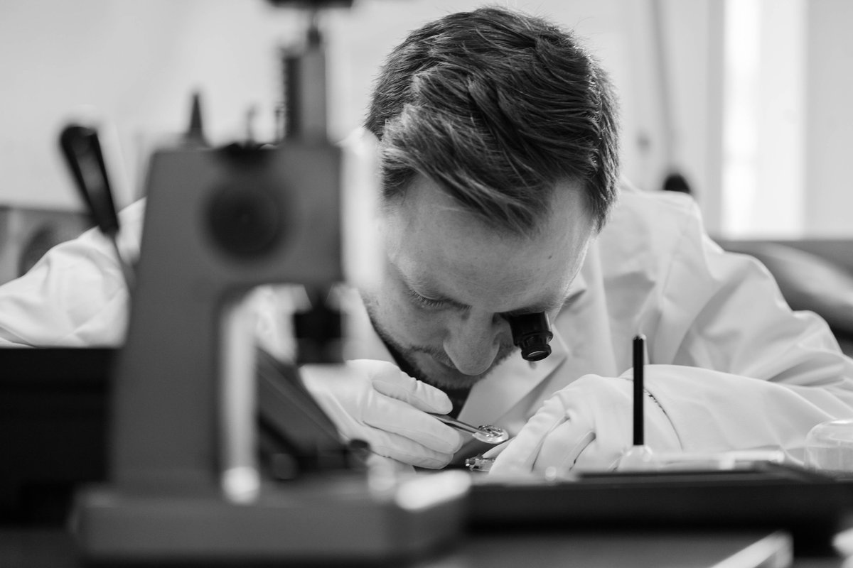 MandCoJewellers's tweet photo. From batteries to a service - our watch repair team is here to help. 

Call us on 01242 522821 if you’d like to know more.

#watchrepairs #cheltenhamjewellers #watchworkshop https://t.co/BuiGAEiLO4