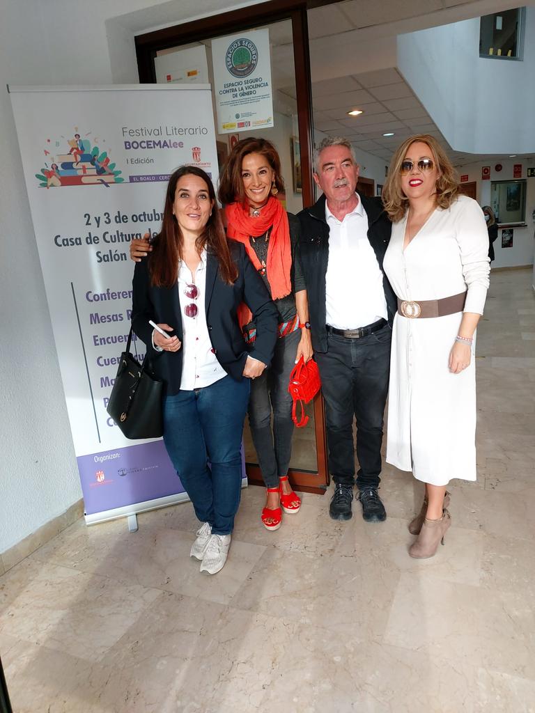 SandraAza7's tweet photo. El pasado sábado y gracias a @jimena_tierra tuve el privilegio de participar en el festival literario @BocemaLee junto a Manuel Avilés y @lujan_escritora hablando de "La España negra en la Historia". Todo un placer. Gracias a todos.💖 https://t.co/YFiCEJMdfa