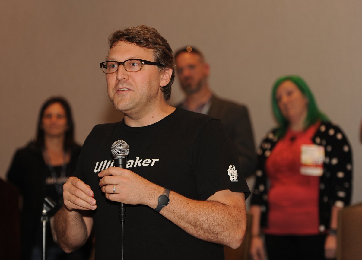 Ultimaker's tweet photo. Happy Monday! Matt Griffin, Director of Community Development for Ultimaker, host and producer of #TalkingAdditive and our Global Webinar Series. He is going to have a takeover of our Ultimaker Instagram this week 📸, follow along! 👉https://t.co/EcJVp9dS2n https://t.co/0lCYzP3E0J