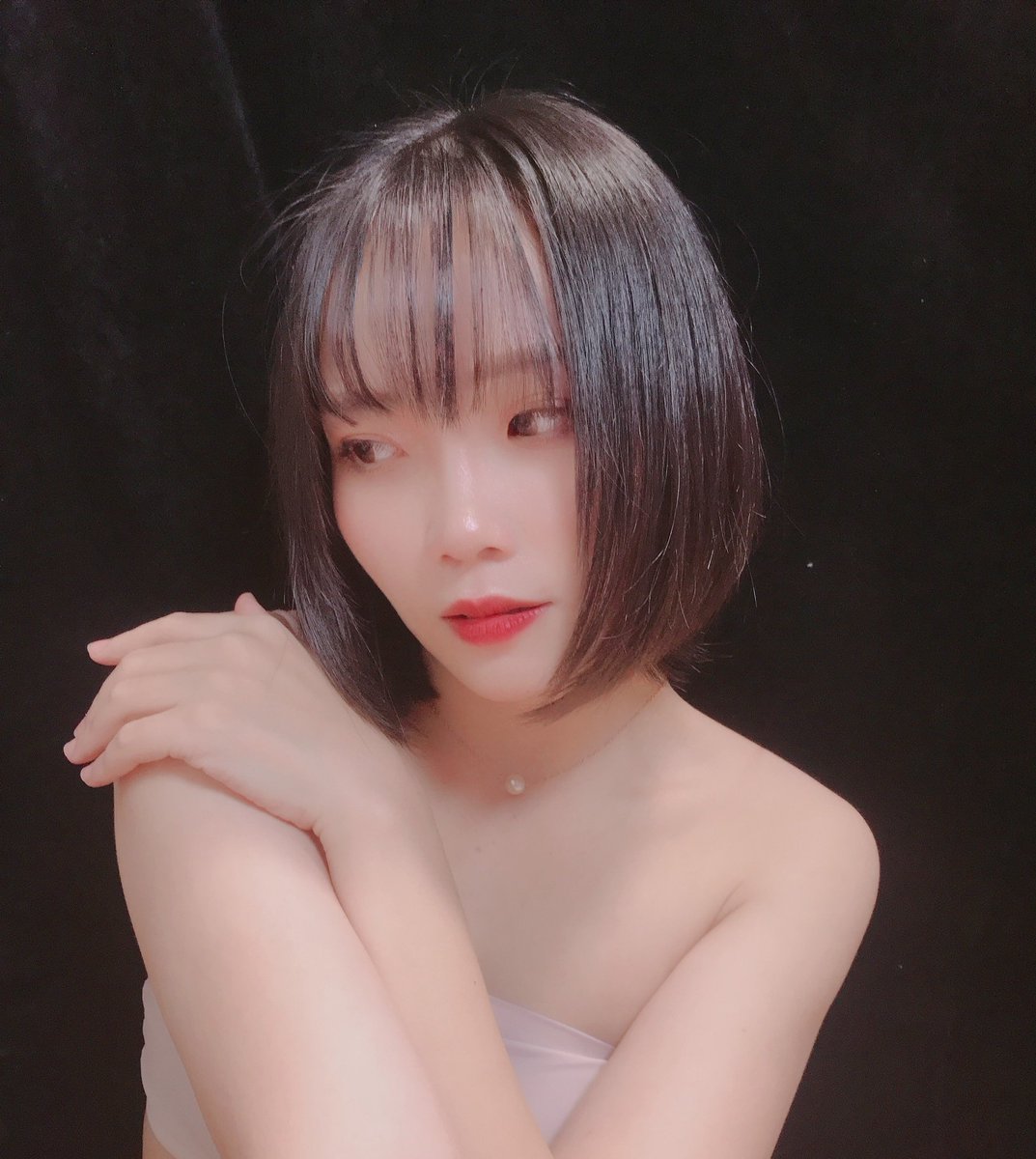 Polaris_Shiki's tweet image. 「悲しげに咲く花に
きみの面影をみた。
大好きな雨なのに
何故か今日はつめたくて』

写真集を作りたいな〜
#PolarisIdolGroup #POLARIS