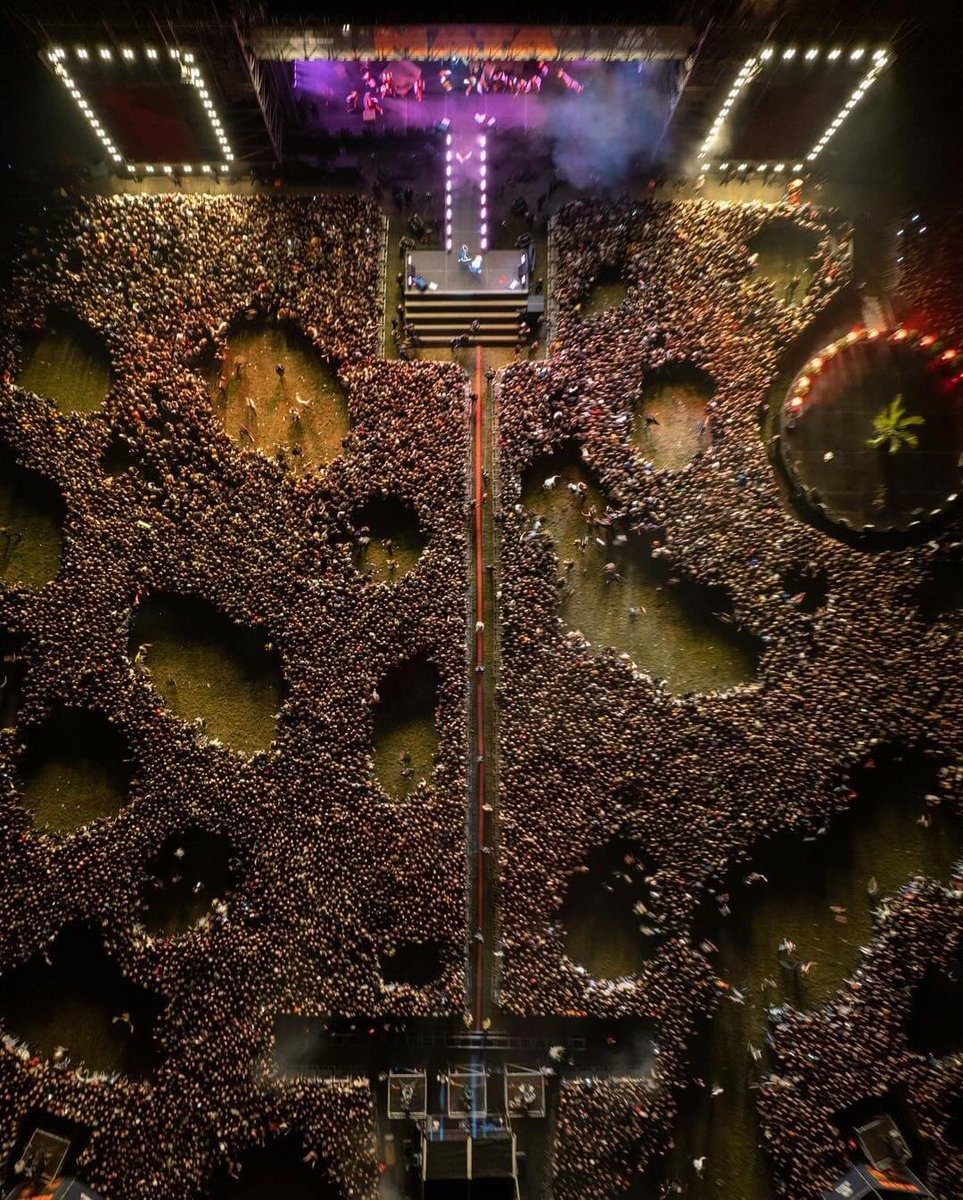 Guettapen's tweet image. Ce genre de drop qui se prépare 😅