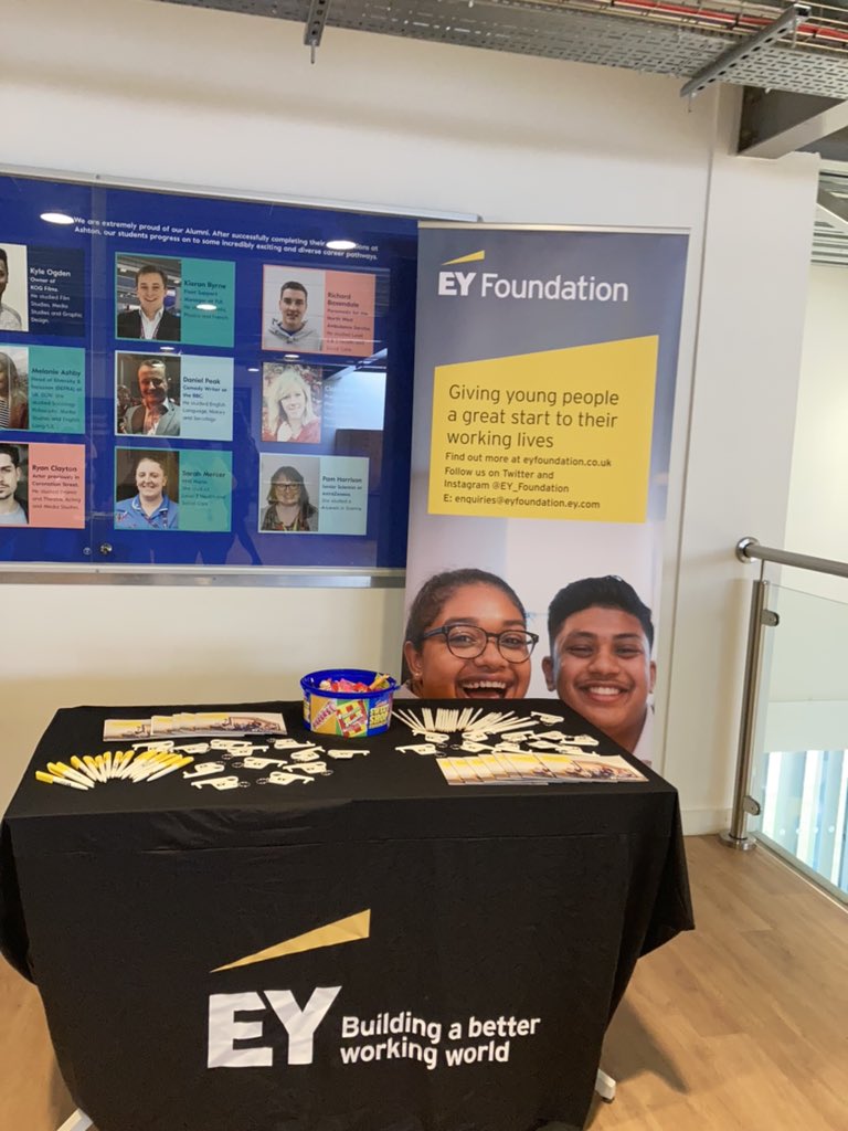 At our first student event since forever <a href="/ASFCAspirations/">ASFC Aspirations</a> <a href="/ashtonsixthform/">Ashton Sixth Form College</a> really excited to meet you all @EY_Foundation