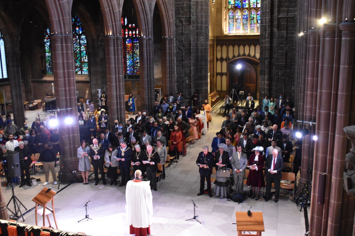 SRMDharampur's tweet photo. .@SRMDharampur together with @ManCathedral and supported by @ManCityCouncil, @HCI_London, and @MCRIndia commemorated the birth anniversary of #MahatmaGandhi on Saturday 2nd October in Manchester through an Interfaith Celebration of Non-Violence, Peace, Unity, Compassion &amp; Hope. https://t.co/HKAzUevAbW